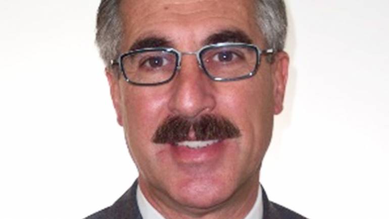 <span style="display:none;">10 </span>Ernesto Amadeo