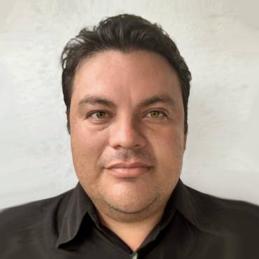 <span style="display:none;">20 </span>Urvin Vasquez
