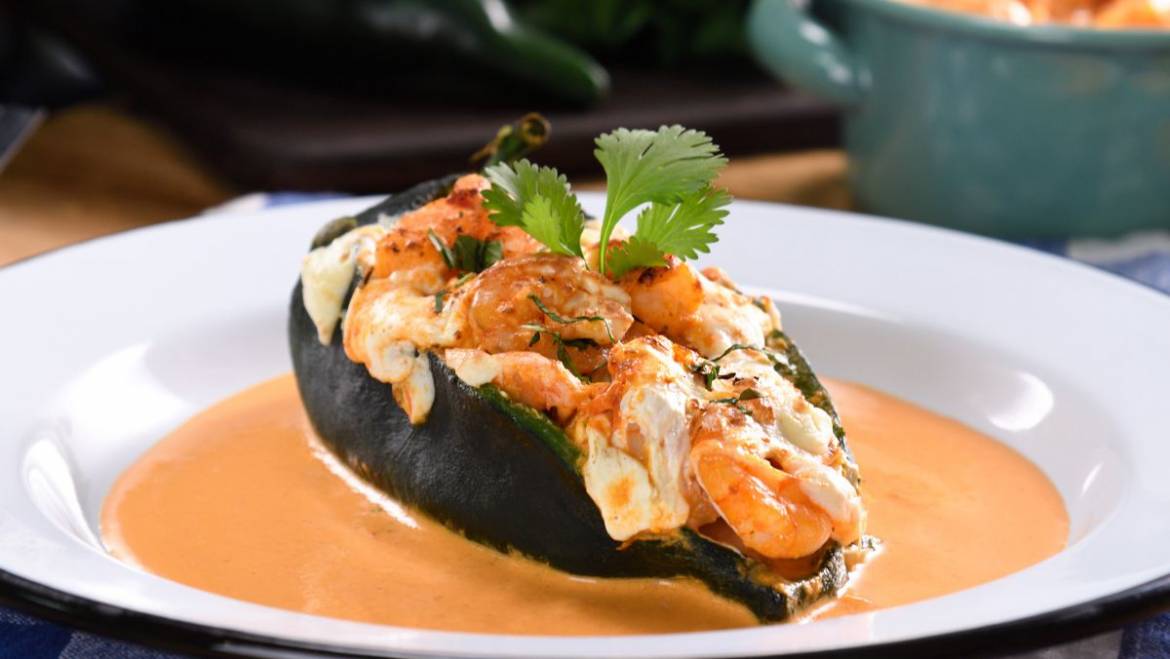Chiles Rellenos de Camarón