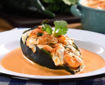Chiles Rellenos de Camarón