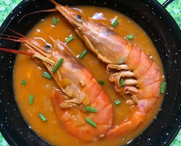 Langostinos en salsa marinera