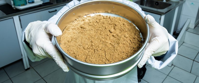 Baja la producción de harina de pescado y aumenta el aceite de pescado en los primeros 11 meses de 2022