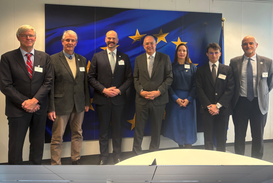 La acuicultura europea en su conjunto pide al comisario Kadis un liderazgo político firme para recuperar el crecimiento de la producción